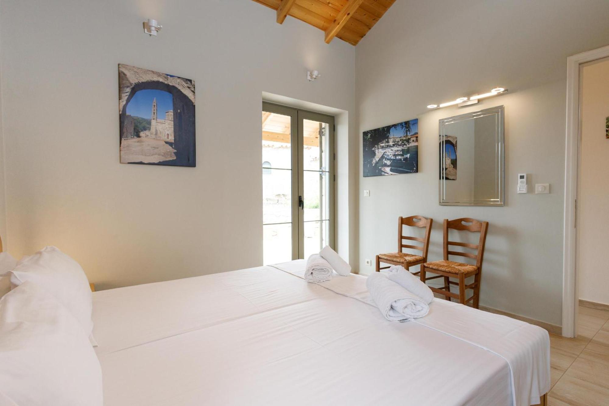 Spiti-Manolis Villa Lévktron Eksteriør billede